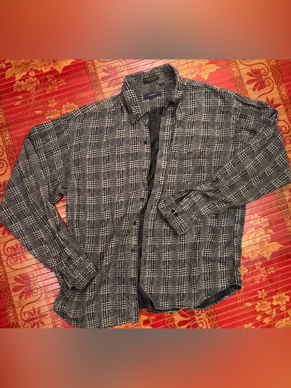 Format button down. Single needle tailoring. Excellent condition well made szXL